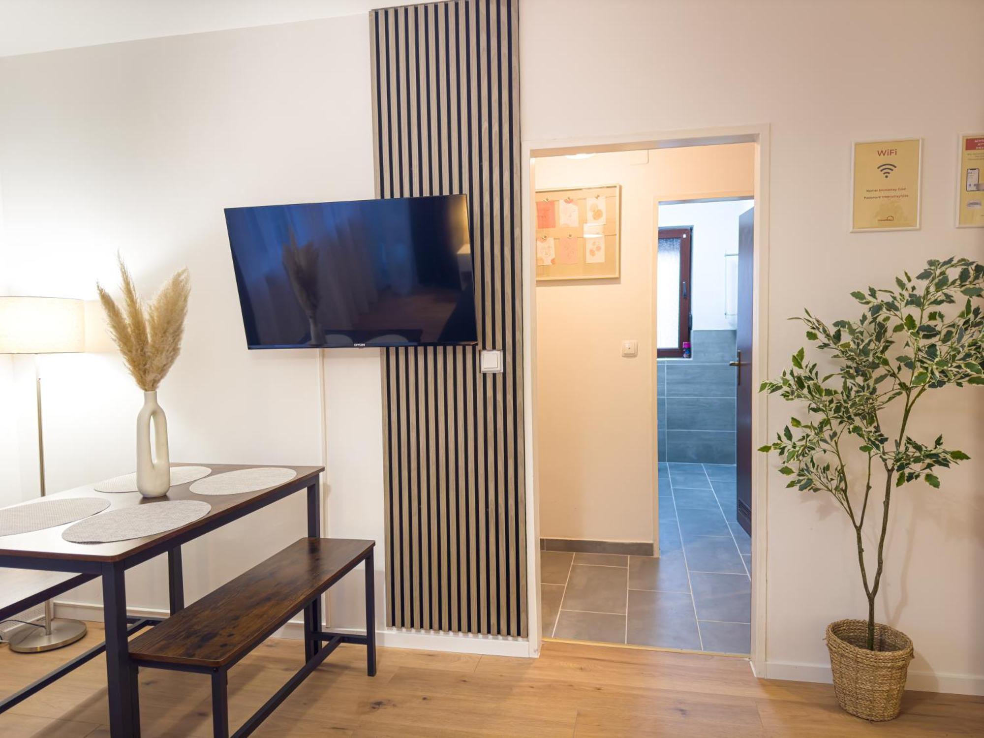 Modernes Apartment Mit Balkon, Parkplatz & Top-Lage, Wifi Und Tv 4K ブレーメン エクステリア 写真