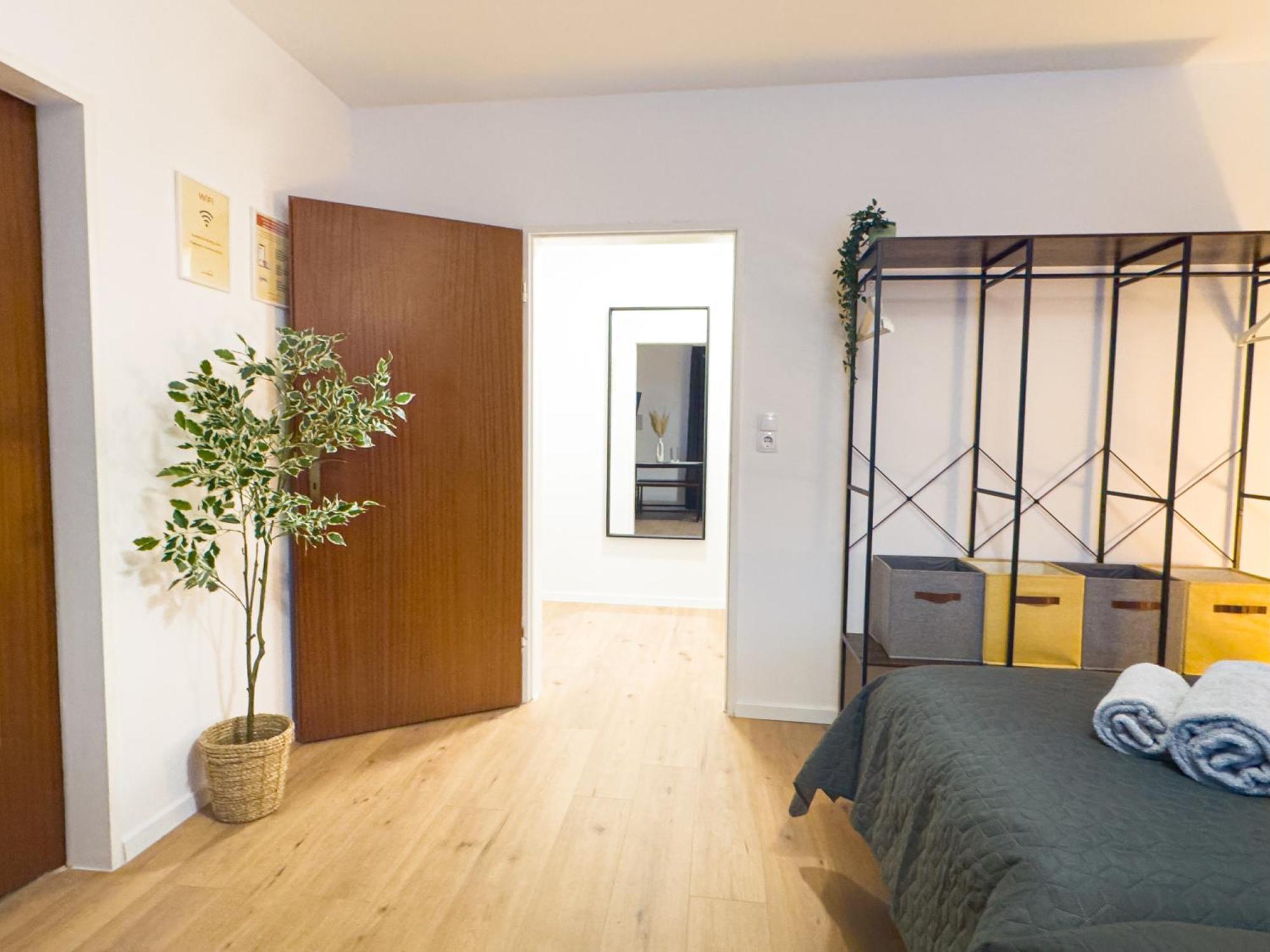 Modernes Apartment Mit Balkon, Parkplatz & Top-Lage, Wifi Und Tv 4K ブレーメン エクステリア 写真